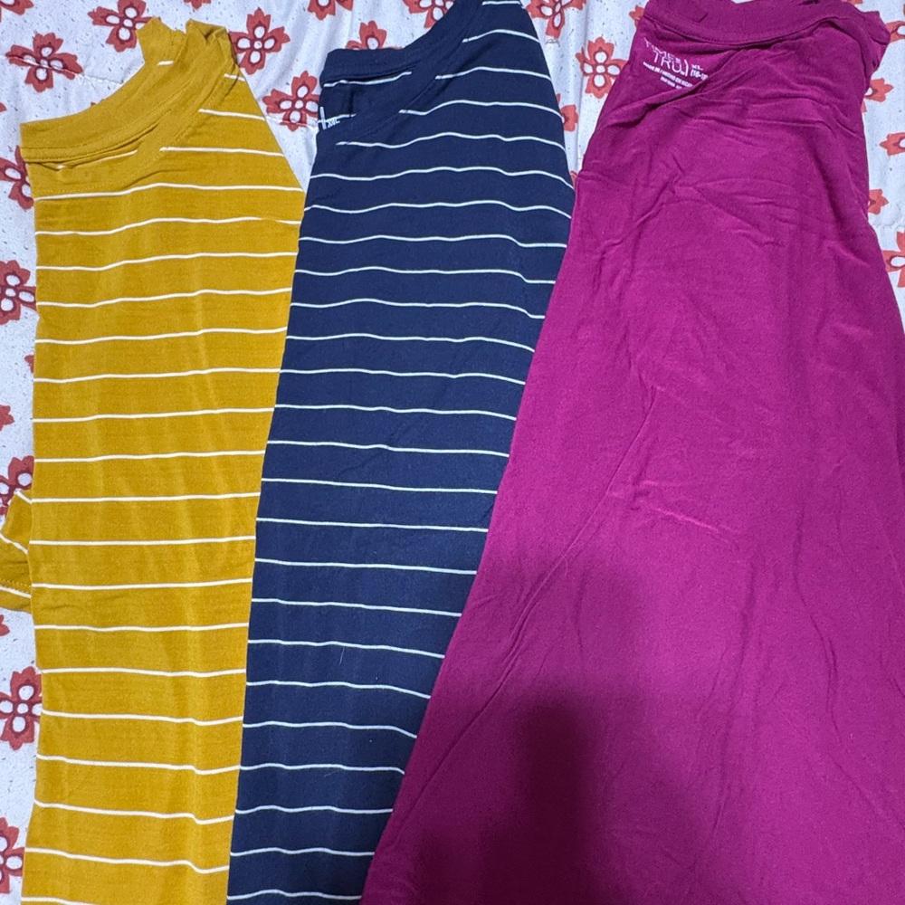 Time and Tru 3 Tops XL